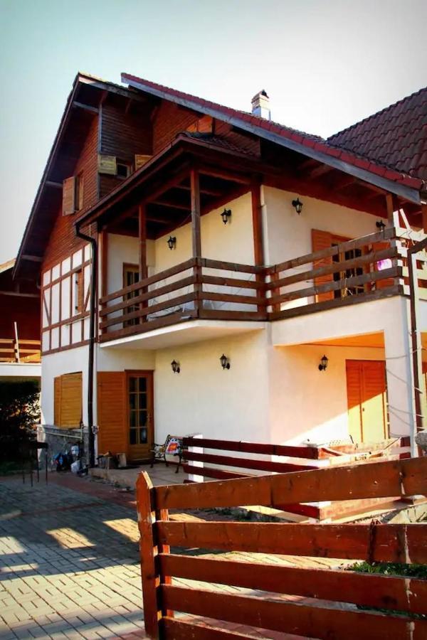 Poiana Dintre Brazi Chalet, Bucegi Panorama Sinaia Exterior photo